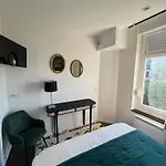 Maison Belle Rade : L'ecoutille *